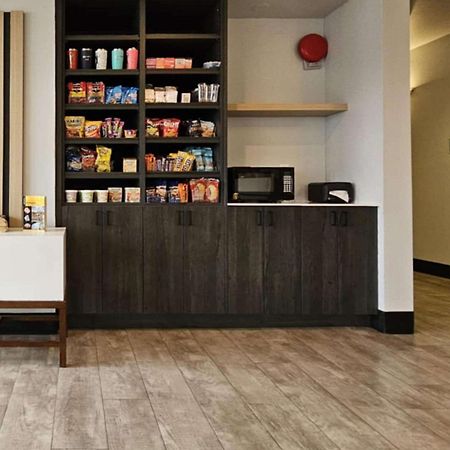 Edgewater Inn And Suites, Ascend Hotel Collection Кус Бей Екстериор снимка