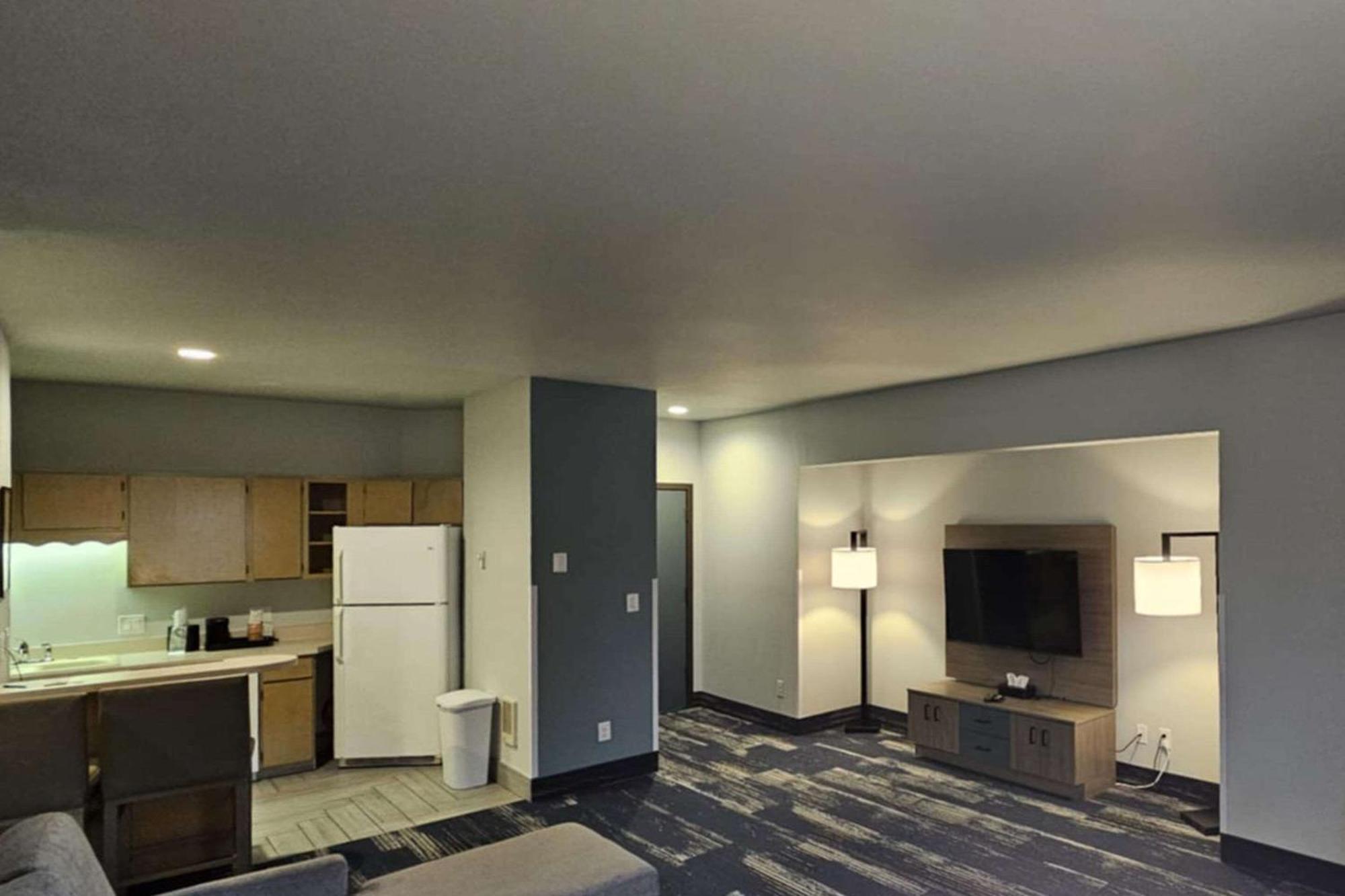 Edgewater Inn And Suites, Ascend Hotel Collection Кус Бей Екстериор снимка