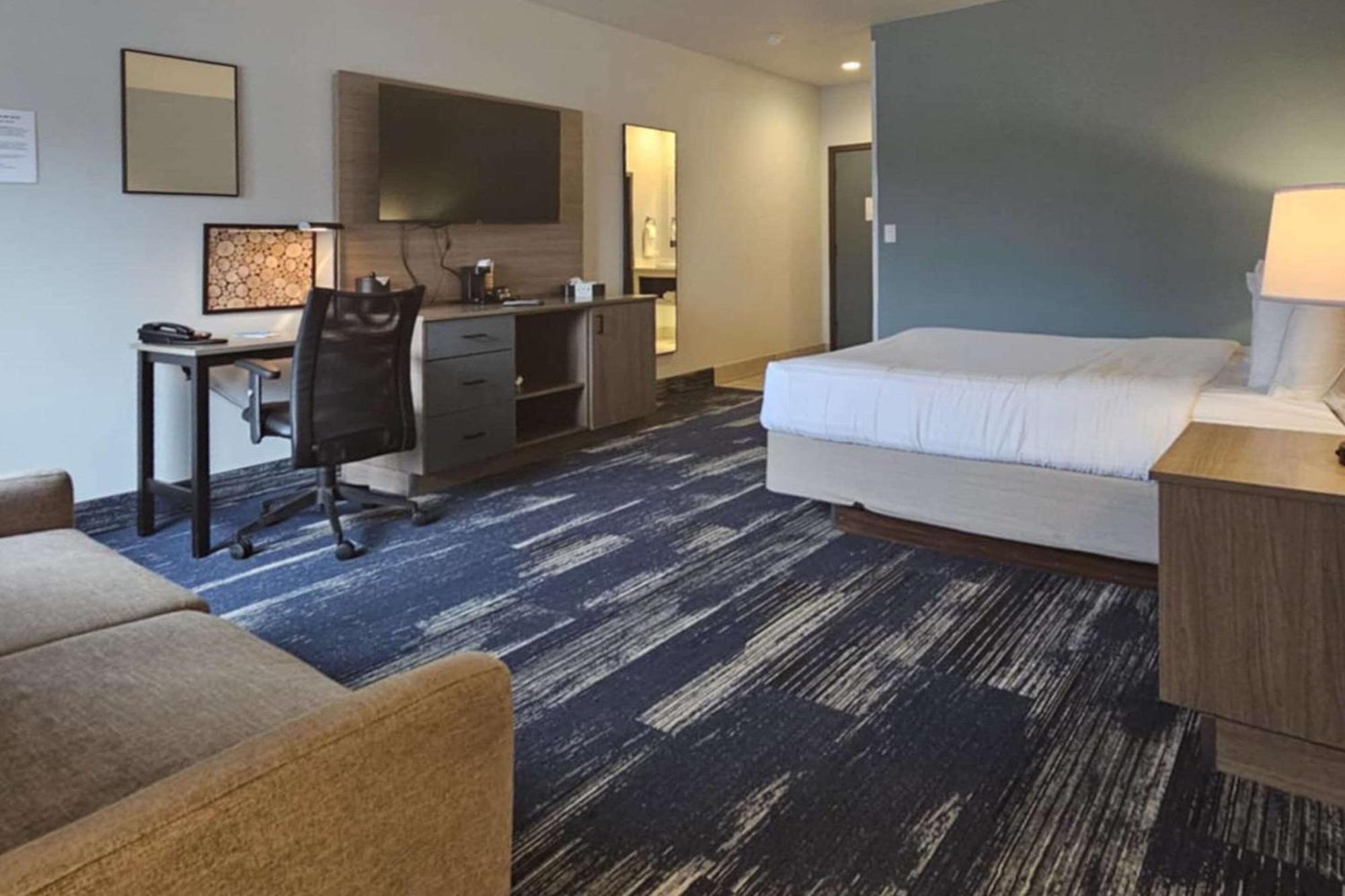 Edgewater Inn And Suites, Ascend Hotel Collection Кус Бей Екстериор снимка